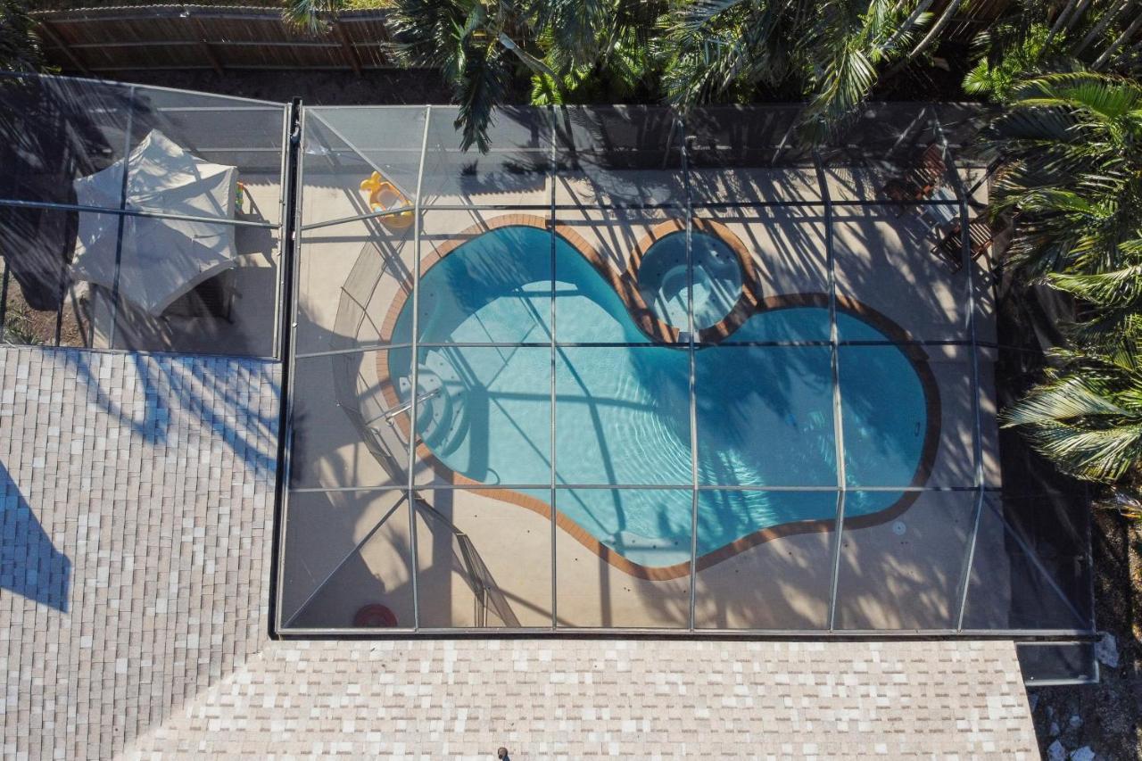 Cozy Family Getaway. Heated Pool And Spa Μπράντεντον Εξωτερικό φωτογραφία